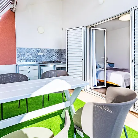 Apartamento In *
